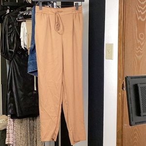 NWOT Zara elastic waist band dress pants